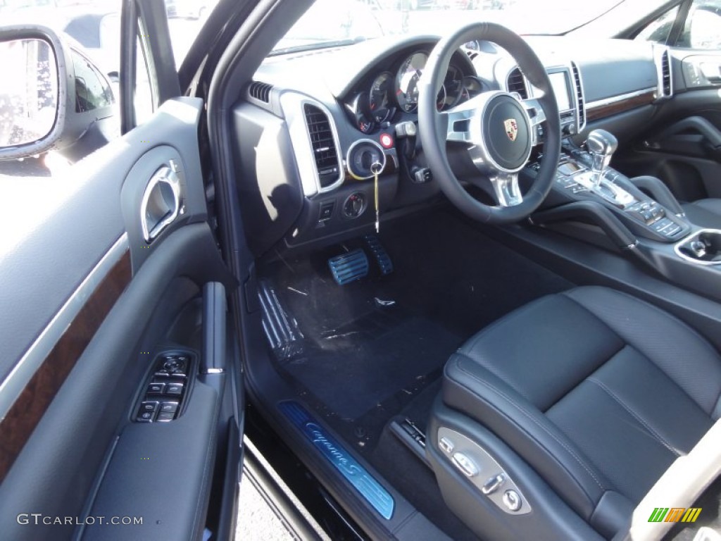 2012 Porsche Cayenne S interior Photo #62299495