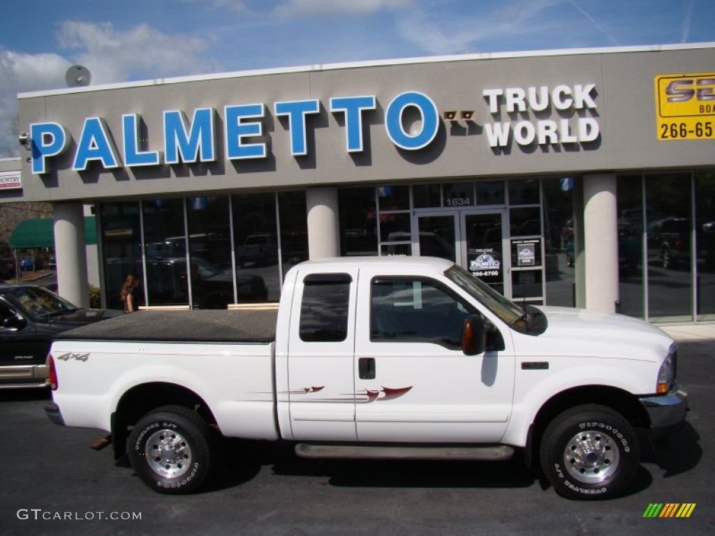 Oxford White Ford F250 Super Duty