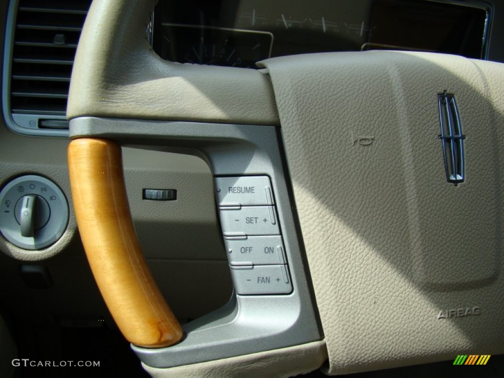 2008 Navigator Luxury - Black / Camel/Sand Piping photo #27