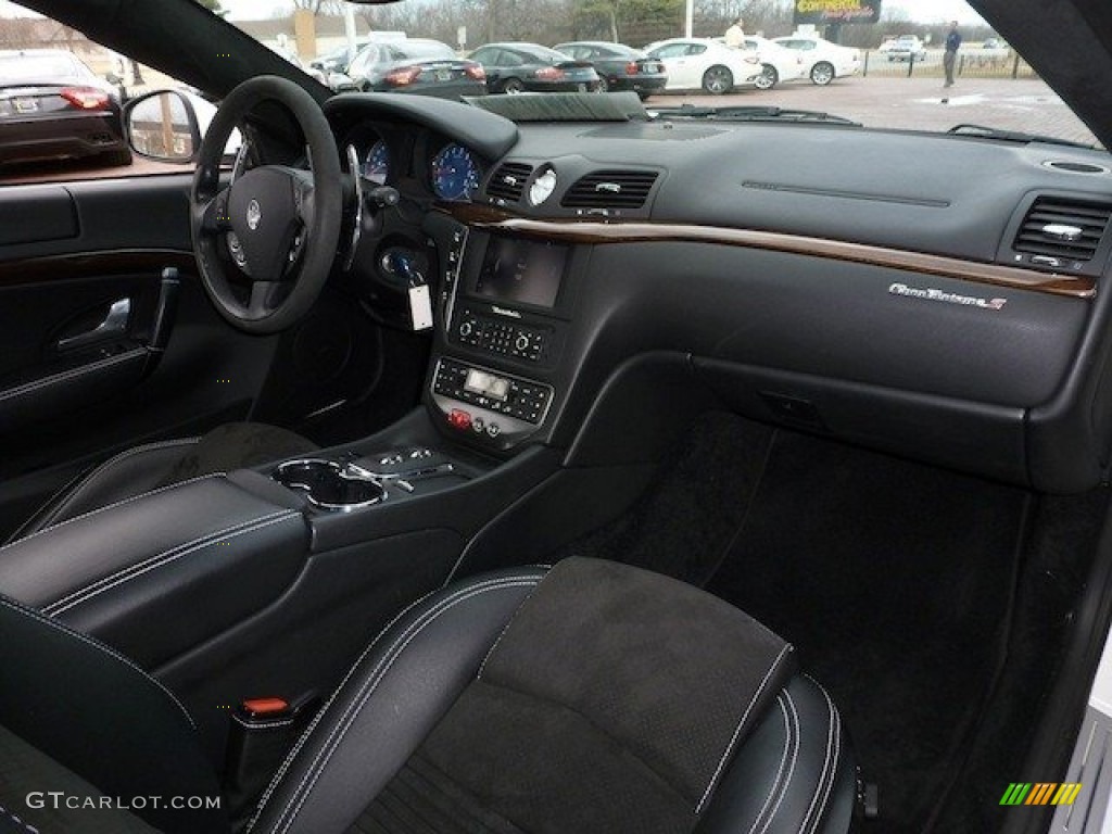 2009 Maserati GranTurismo S Nero Dashboard Photo #62309474