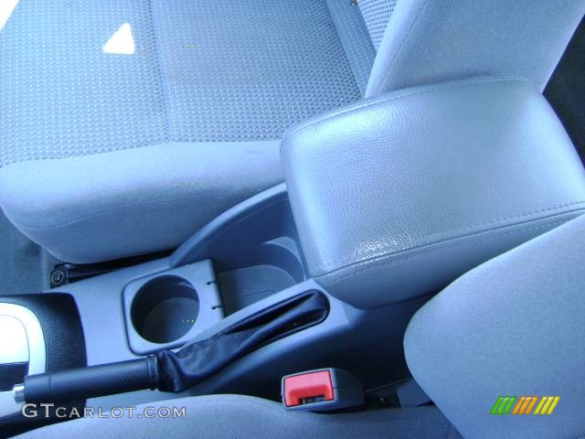 2007 Forenza Sedan - Absolute White / Grey photo #31