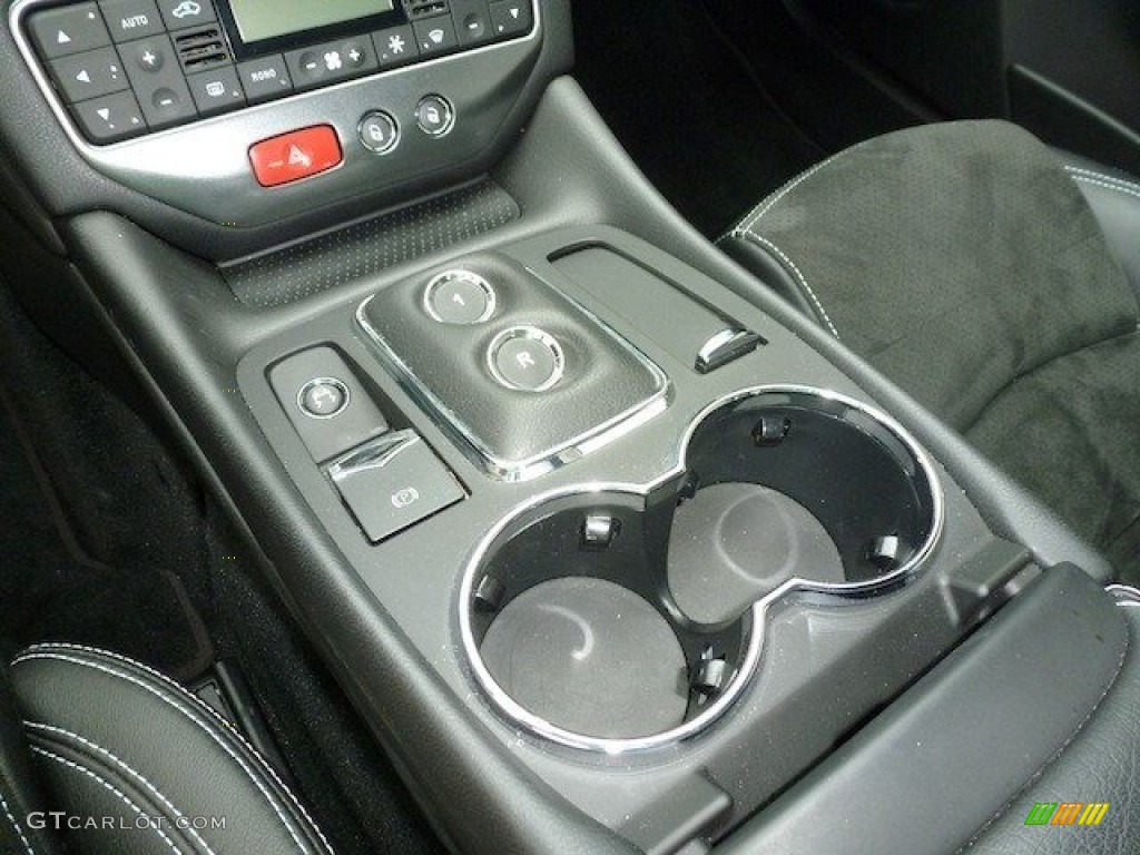 2009 Maserati GranTurismo S Controls Photo #62309567