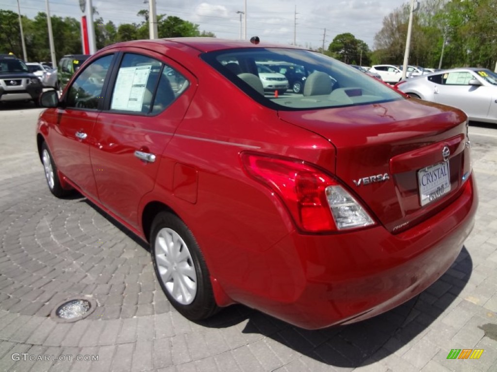 2012 Versa 1.6 SV Sedan - Red Brick / Charcoal photo #3