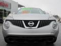 Chrome Silver - Juke SV Photo No. 8