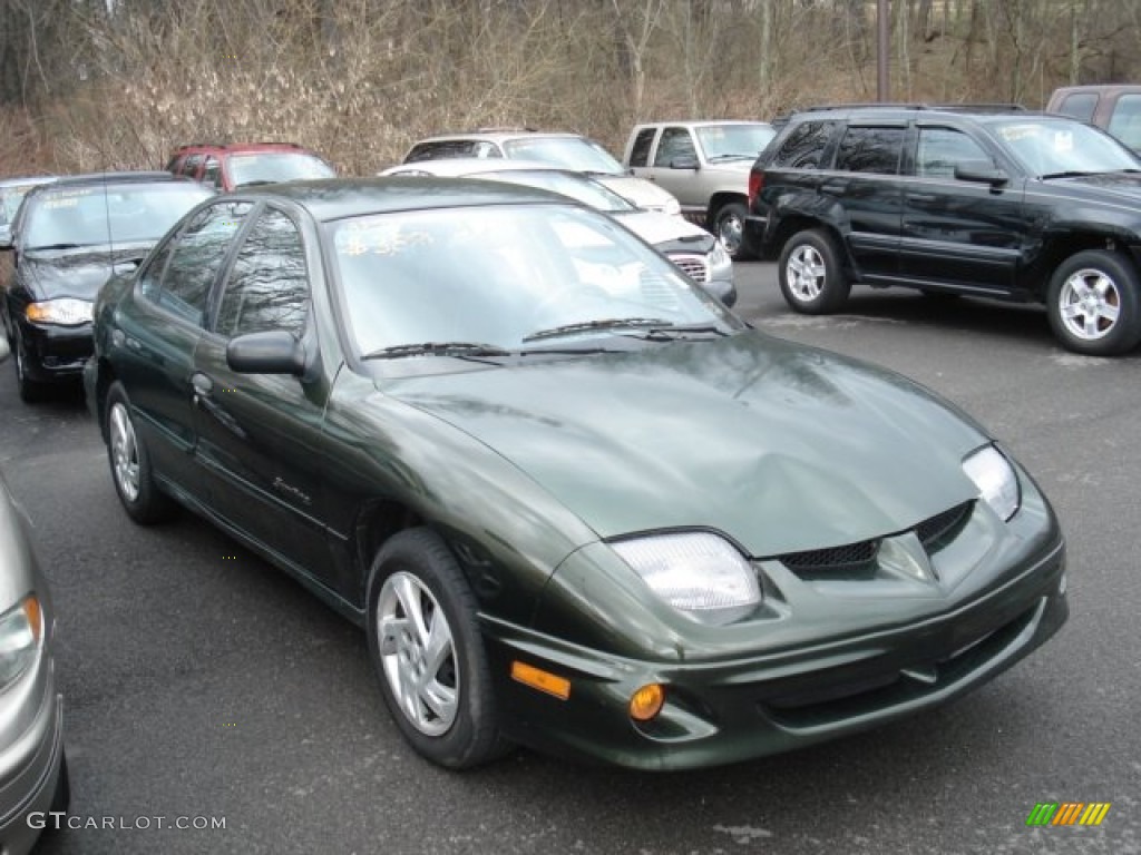 2000 Sunfire SE Sedan - Spruce Green Metallic / Graphite photo #3