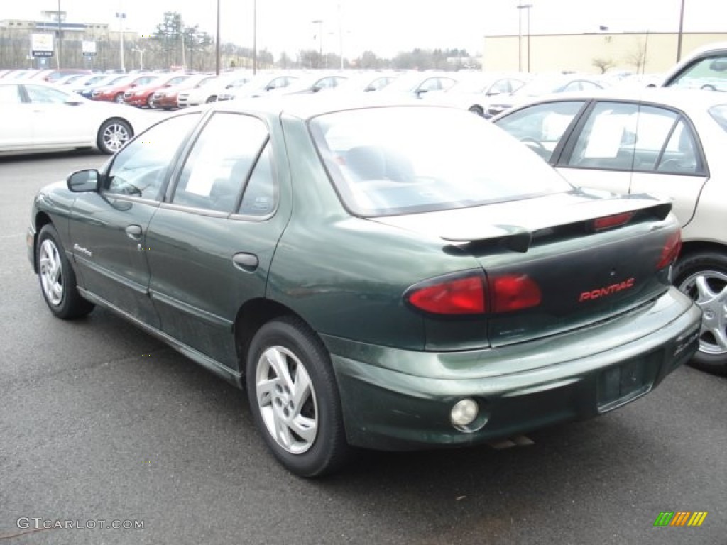 2000 Sunfire SE Sedan - Spruce Green Metallic / Graphite photo #6