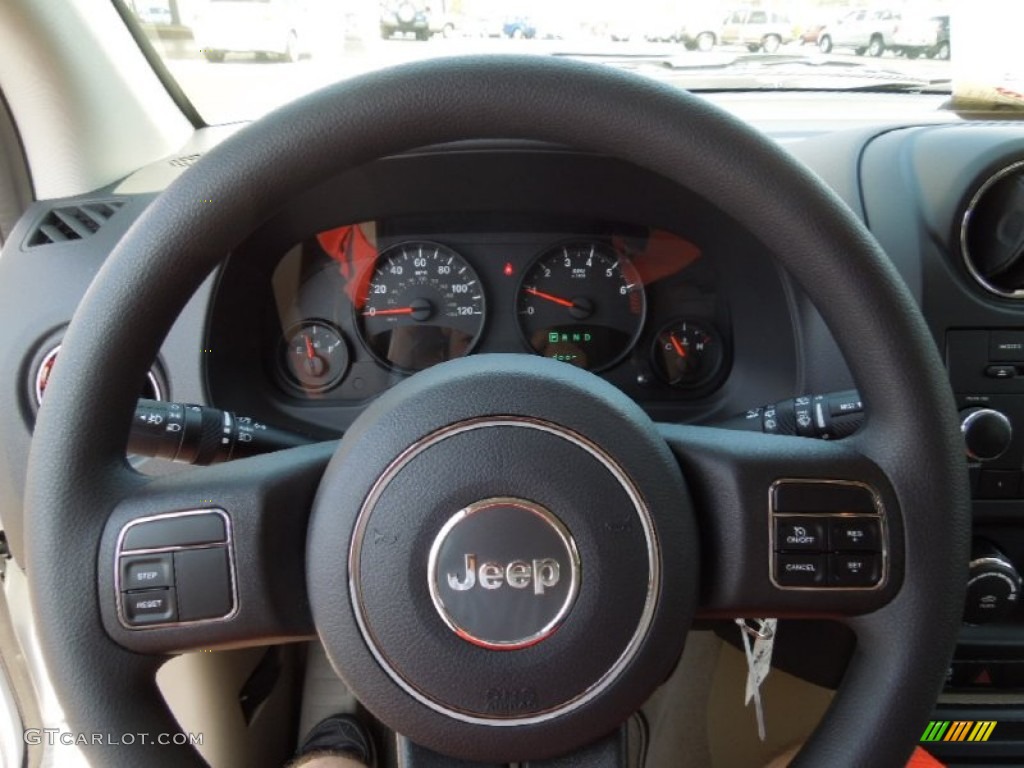 2012 Jeep Compass Sport Steering Wheel Photos