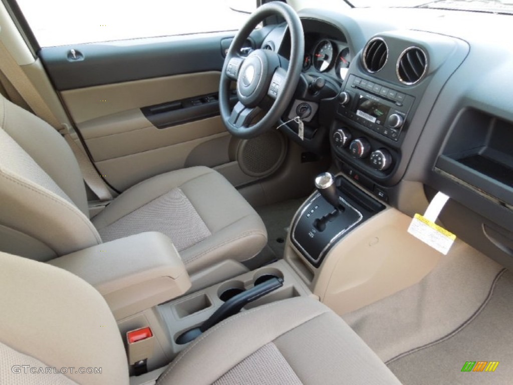 2012 Jeep Compass Sport interior Photo #62316514