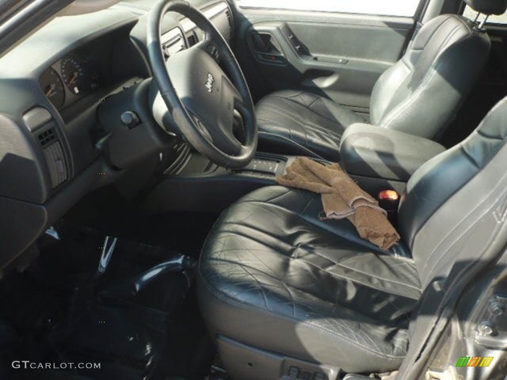 2004 Grand Cherokee Freedom Edition 4x4 - Graphite Metallic / Dark Slate Gray photo #9
