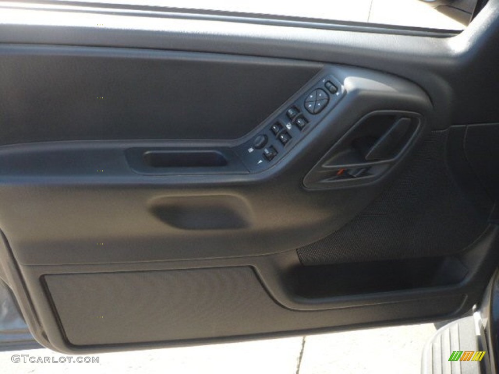 2004 Grand Cherokee Freedom Edition 4x4 - Graphite Metallic / Dark Slate Gray photo #20
