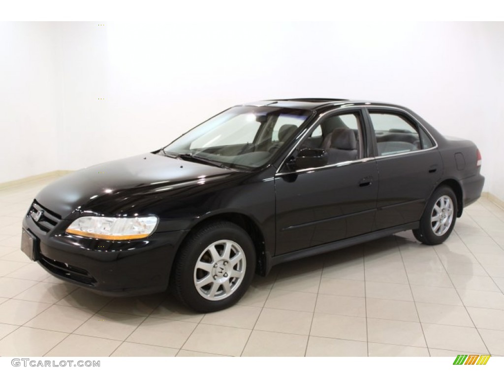 2002 Accord SE Sedan - Nighthawk Black Pearl / Quartz Gray photo #3