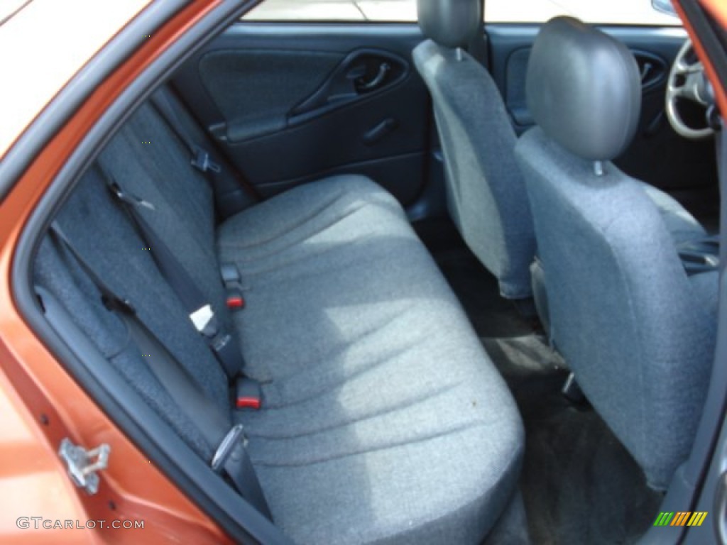 2005 Cavalier Sedan - Sunburst Orange Metallic / Graphite Gray photo #18
