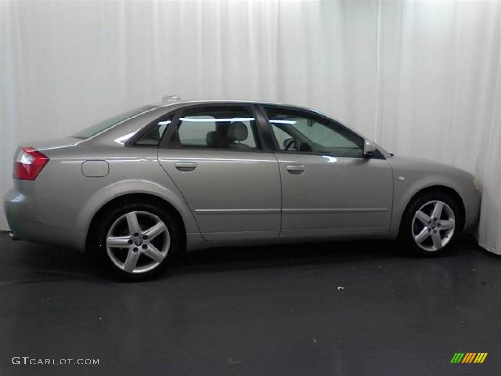 2004 A4 1.8T quattro Sedan - Champagne Metallic / Beige photo #17