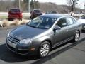 2010 Platinum Grey Metallic Volkswagen Jetta SE Sedan  photo #4