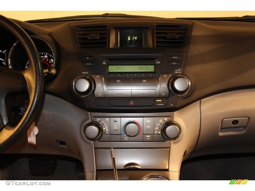 2008 Highlander  - Magnetic Gray Metallic / Sand Beige photo #7