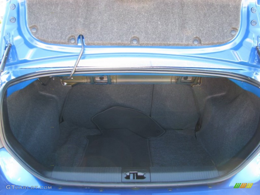 2011 Ford Focus SE Sedan Trunk Photos