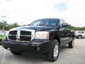 Brilliant Black Crystal Pearl - Dakota SLT Club Cab Photo No. 12