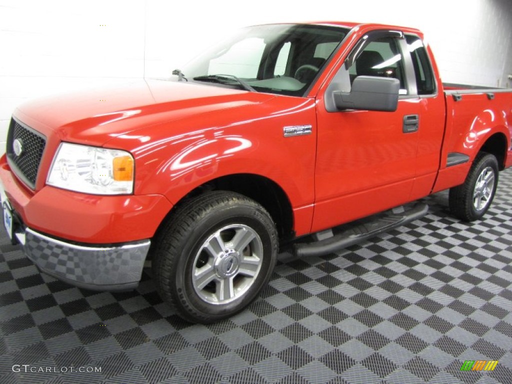 2005 F150 XLT Regular Cab - Bright Red / Medium Flint Grey photo #2