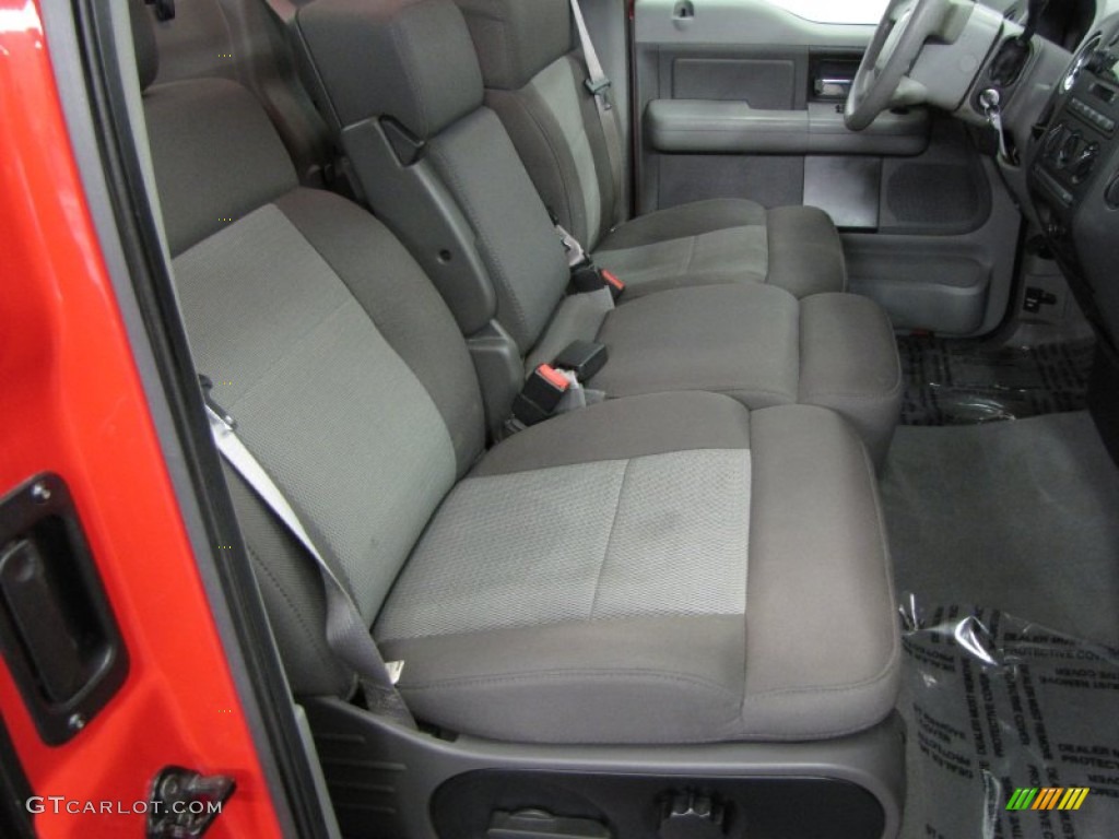 2005 F150 XLT Regular Cab - Bright Red / Medium Flint Grey photo #16