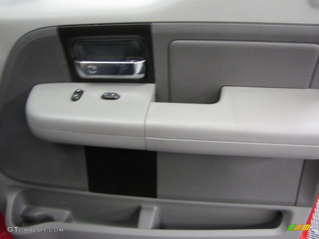 2005 F150 XLT Regular Cab - Bright Red / Medium Flint Grey photo #19