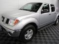 Radiant Silver - Frontier LE Crew Cab 4x4 Photo No. 2