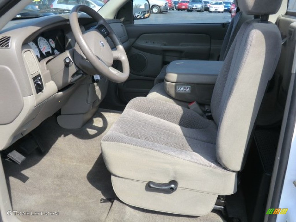 2005 Ram 1500 ST Regular Cab - Bright White / Dark Slate Gray photo #10