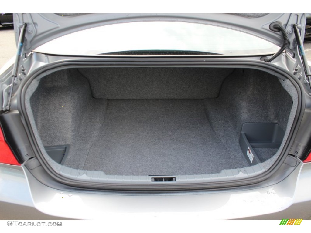 2011 BMW 3 Series 328i xDrive Sedan Trunk Photo #62343833