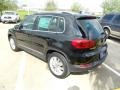 Deep Black Metallic - Tiguan SE Photo No. 5
