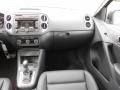 Deep Black Metallic - Tiguan SE Photo No. 15