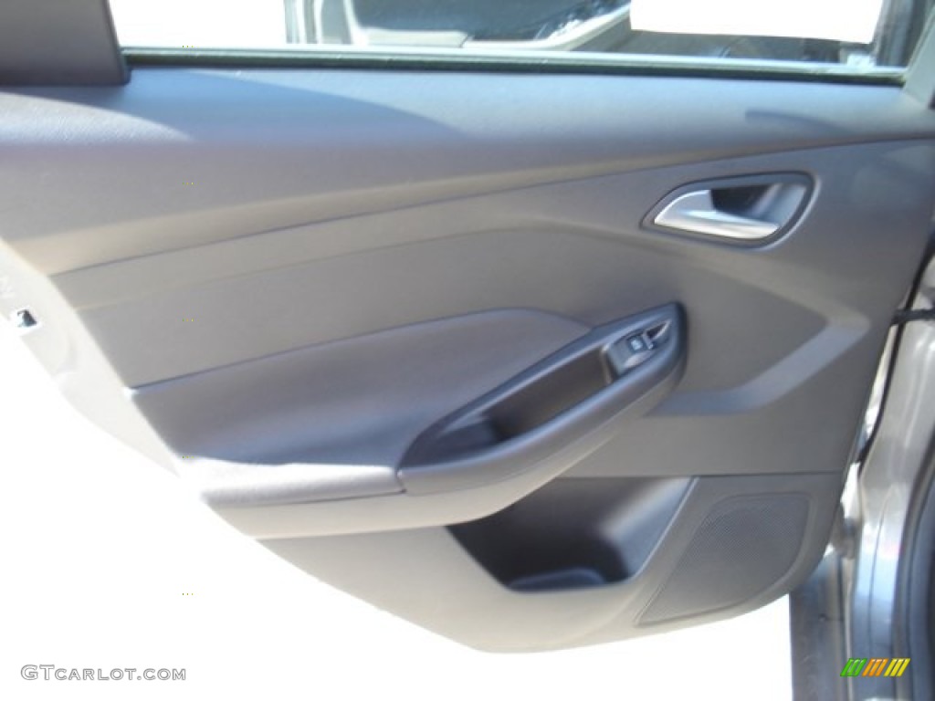 2012 Focus SEL Sedan - Sterling Grey Metallic / Charcoal Black photo #14