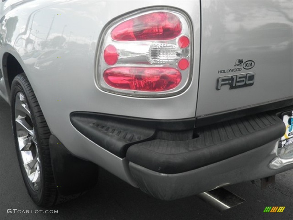 2003 F150 XLT SuperCab - Silver Metallic / Medium Graphite Grey photo #7