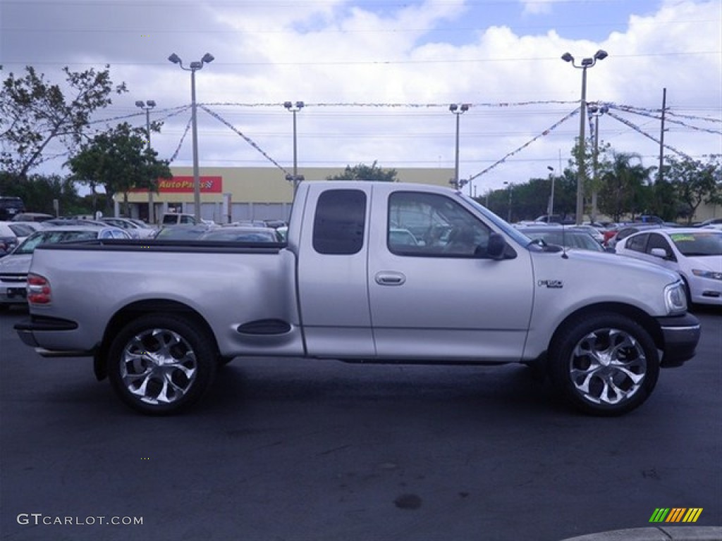 2003 F150 XLT SuperCab - Silver Metallic / Medium Graphite Grey photo #12