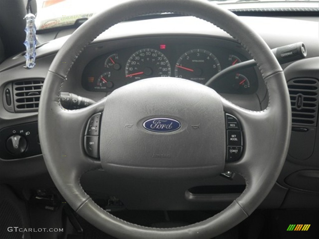 2003 Ford F150 XLT SuperCab Medium Graphite Grey Steering Wheel Photo #62347106