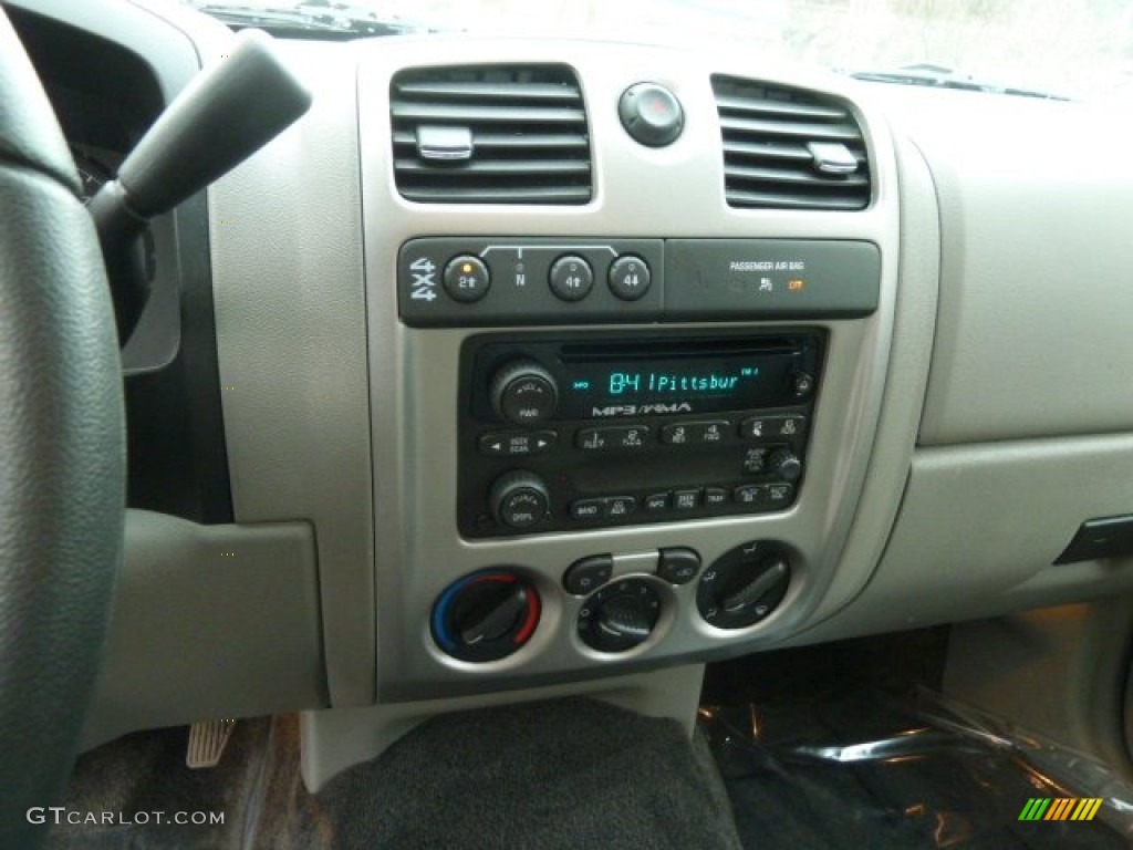 2008 Chevrolet Colorado LS Regular Cab 4x4 Controls Photo #62347781