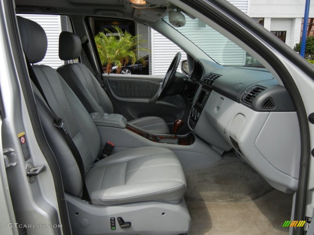 2004 Mercedes-Benz ML 500 4Matic Interior Color Photos
