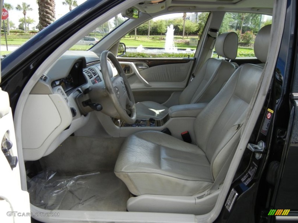 Ash Interior 2002 Mercedes-Benz E 430 Sedan Photo #62348045