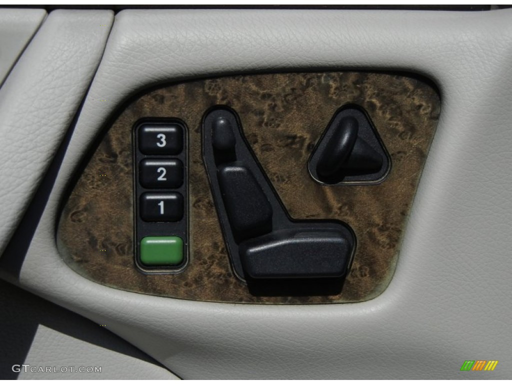2002 Mercedes-Benz E 430 Sedan Controls Photo #62348063