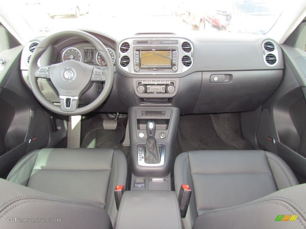 2012 Volkswagen Tiguan SEL 4Motion Black Dashboard Photo #62349722