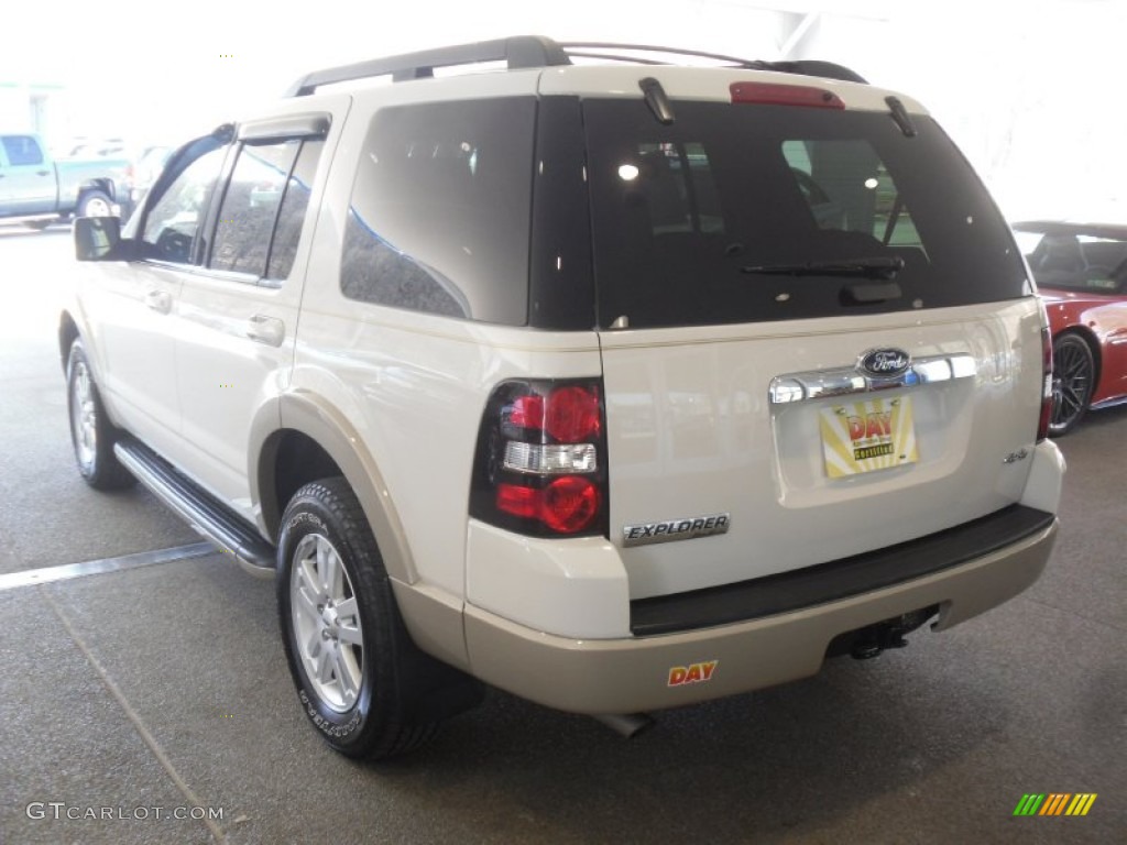 2010 Explorer Eddie Bauer 4x4 - White Suede / Black/Camel photo #4