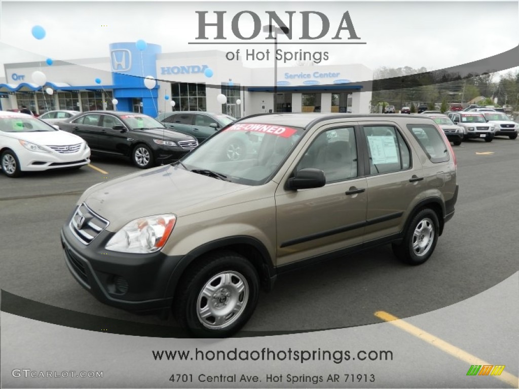 2005 CR-V LX - Sahara Sand Metallic / Ivory photo #1