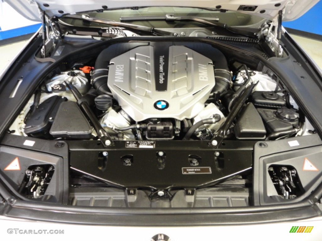 2011 BMW 5 Series 550i xDrive Sedan 4.4 Liter TwinPower Turbocharged DFI DOHC 32-Valve VVT V8 Engine Photo #62351490