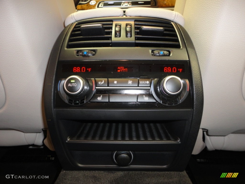 2011 BMW 5 Series 550i xDrive Sedan Controls Photo #62351624