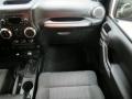Black - Wrangler Unlimited Sahara 4x4 Photo No. 27