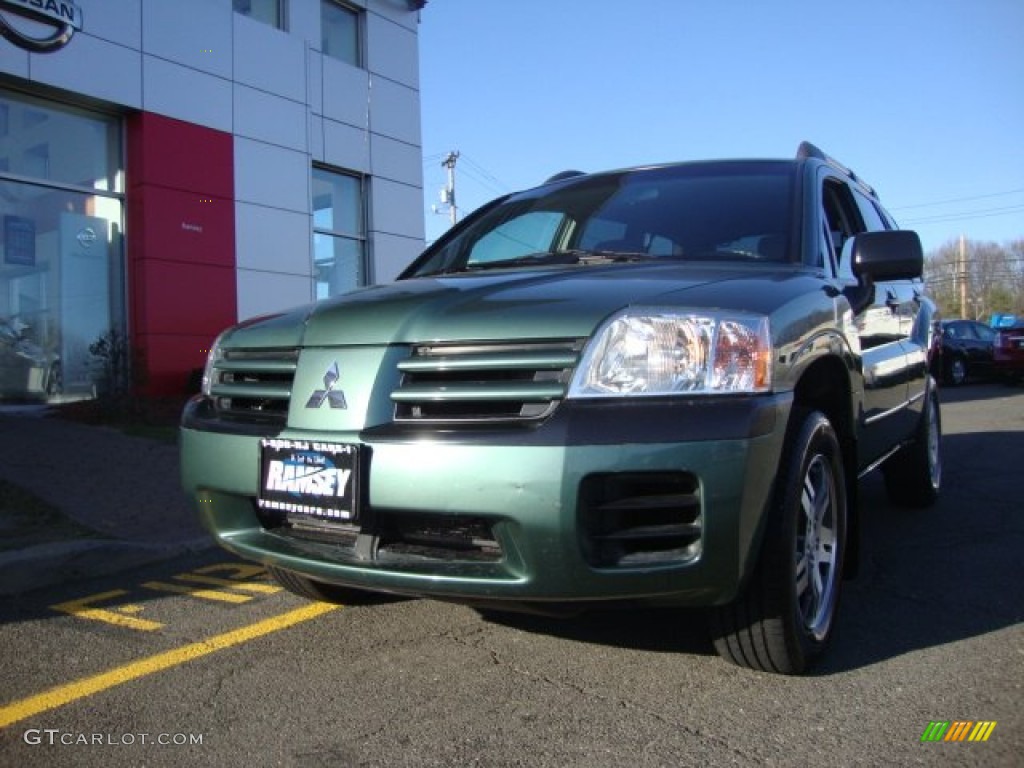 2004 Endeavor LS AWD - Machine Green Metallic / Charcoal Gray photo #1