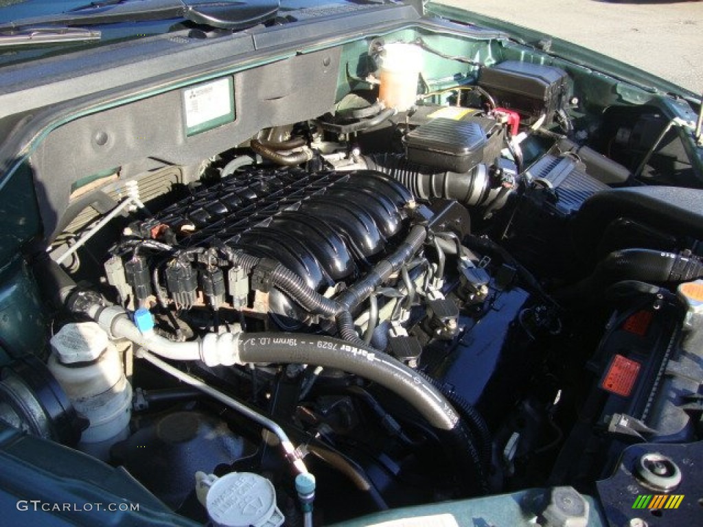 2004 Endeavor LS AWD - Machine Green Metallic / Charcoal Gray photo #12