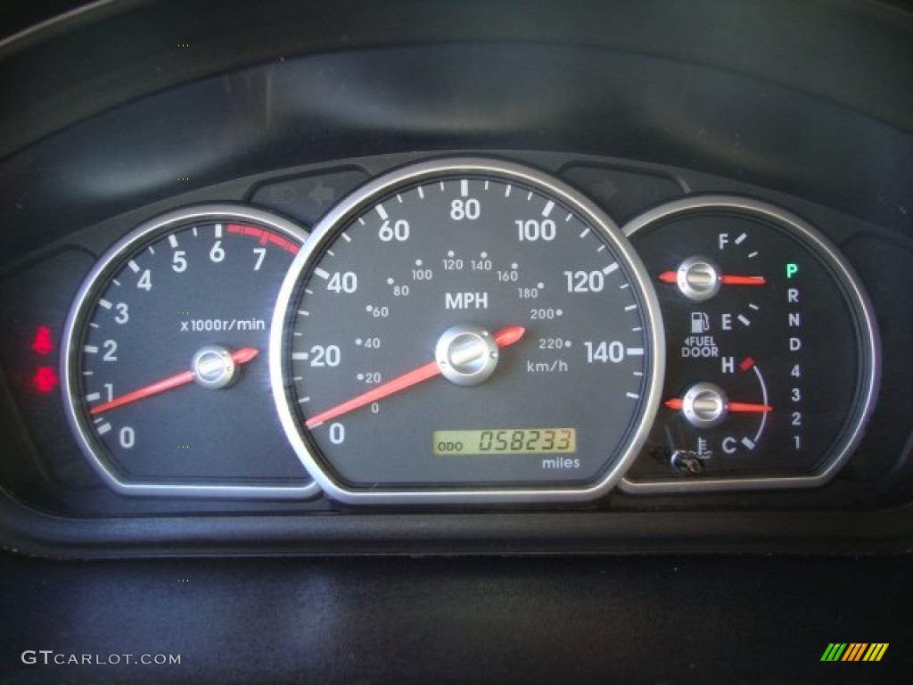 2004 Endeavor LS AWD - Machine Green Metallic / Charcoal Gray photo #15