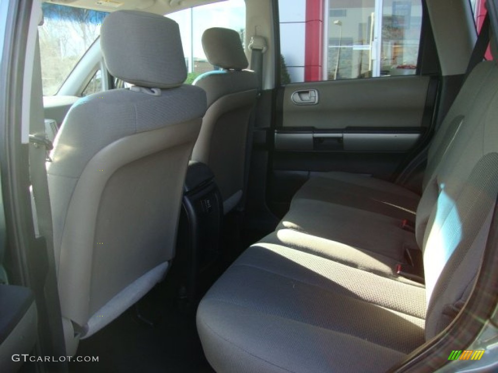 2004 Endeavor LS AWD - Machine Green Metallic / Charcoal Gray photo #20