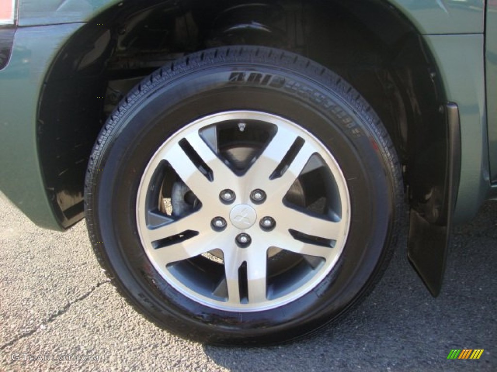 2004 Endeavor LS AWD - Machine Green Metallic / Charcoal Gray photo #28