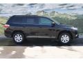 Black - Highlander V6 4WD Photo No. 2