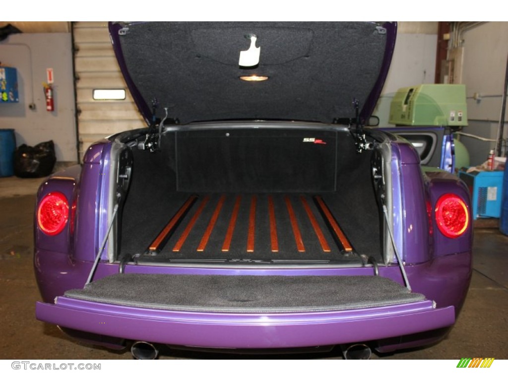 2004 Chevrolet SSR Standard SSR Model Trunk Photo #62362215